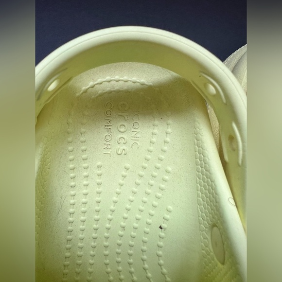 CROCS Yellow Sandals with Platform Sole and Charms - Picture 8 of 8